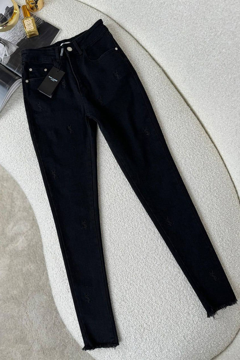 Yves Saint Laurent Женские джинсы чёрного цвета 