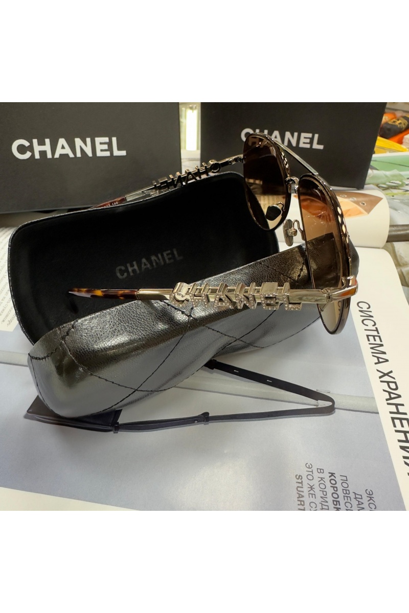 Chаnеl Солнцезащитные очки авиаторы с коричневыми стеклами в серебряной оправе