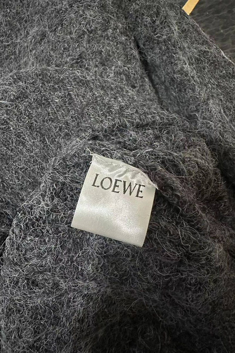 Loewe Женский свитер Loewe серого цвета 