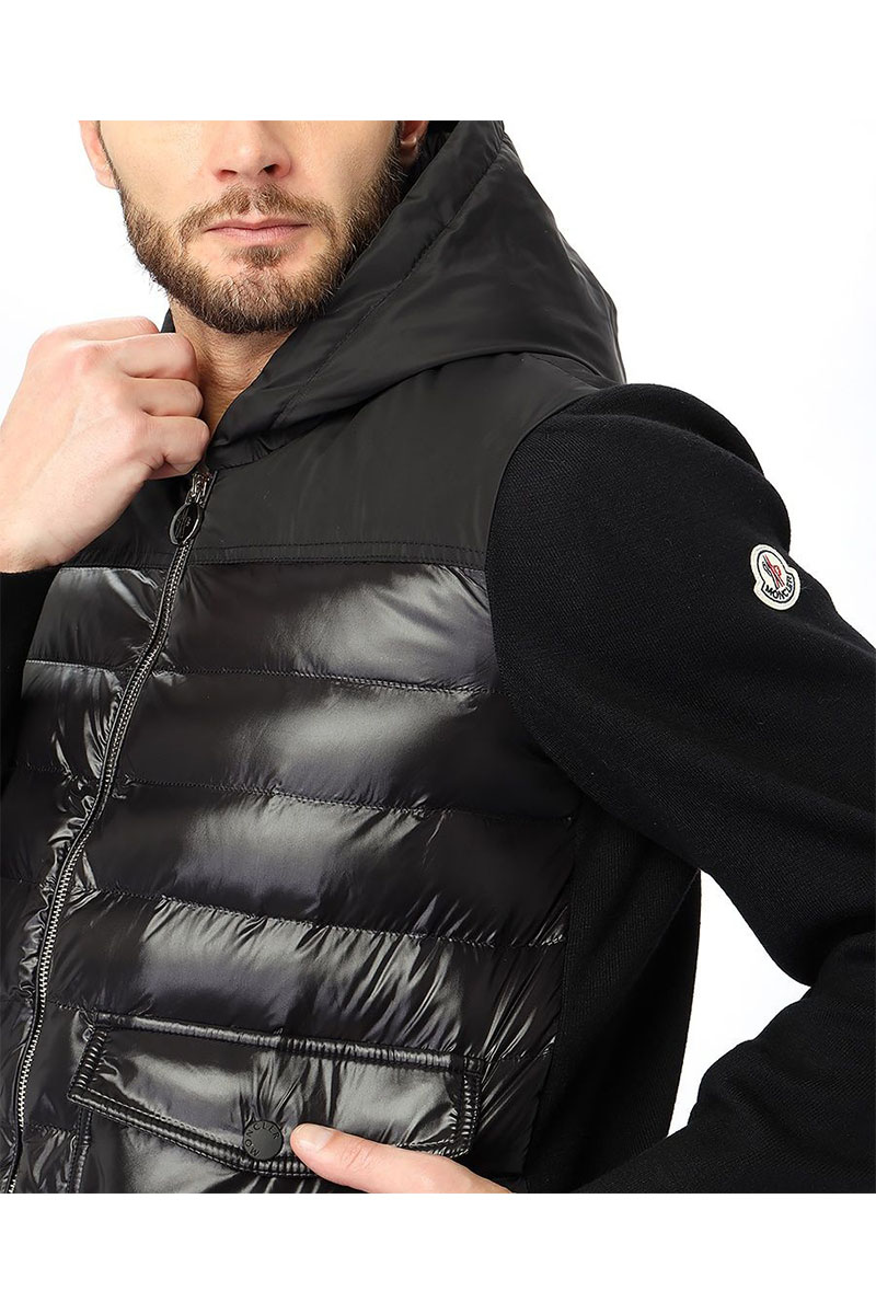 Moncler Мужская куртка чёрного цвета logo-patch