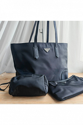Нейлоновая сумка чёрного цвета 35x25 см