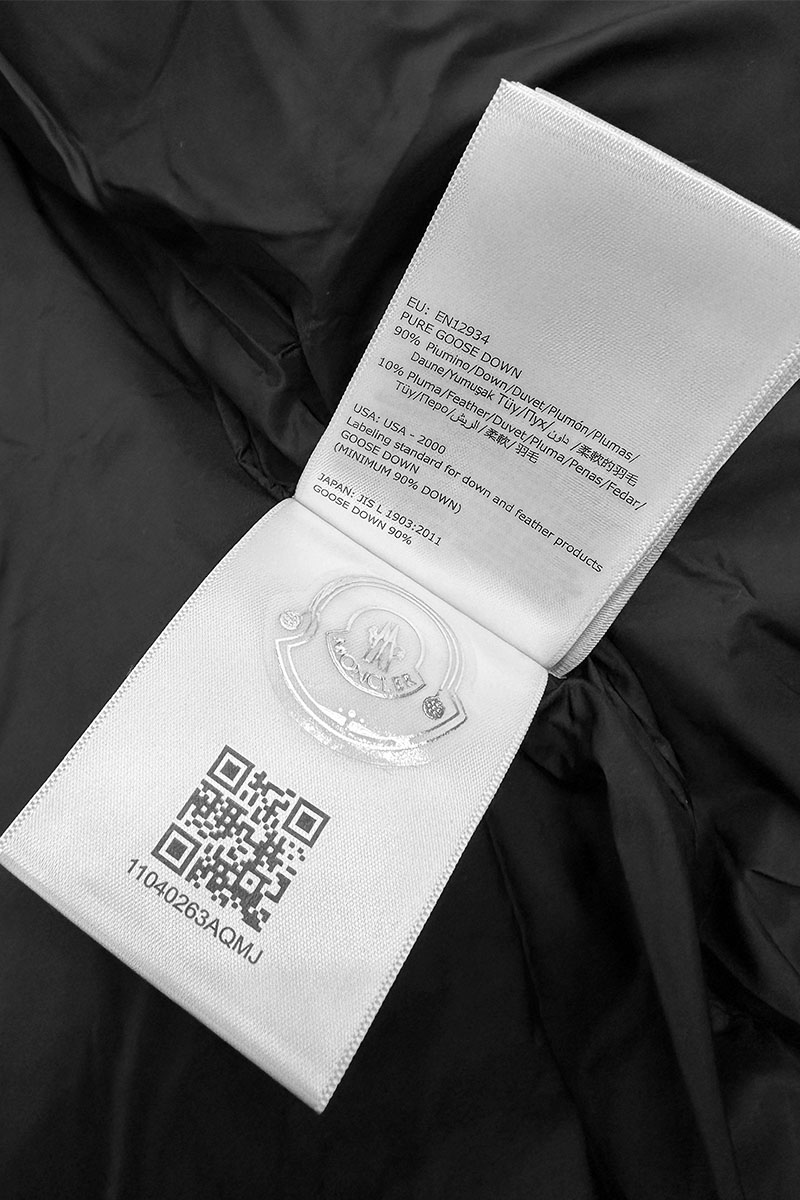 Moncler Мужской жилет чёрного цвета logo-patch 