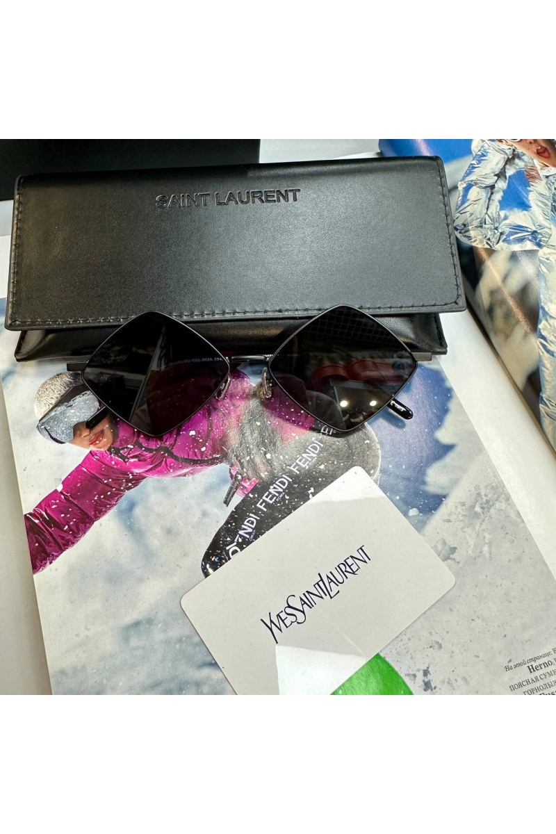 Yves Saint Laurent Солнцезащитные очки 