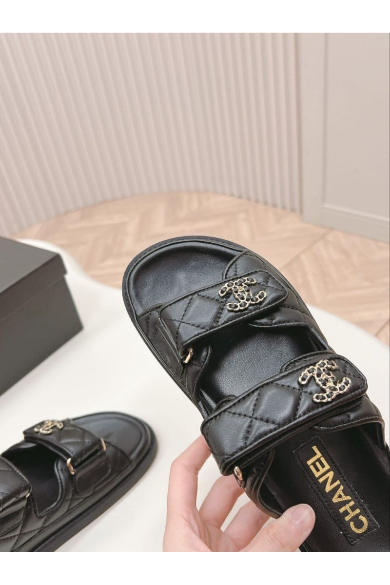 Chаnеl Женские кожаные сандалии чёрного цвета