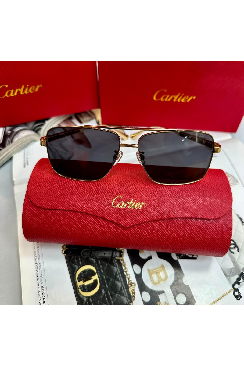 Cartier Солнцезащитные очки с золотой оправой