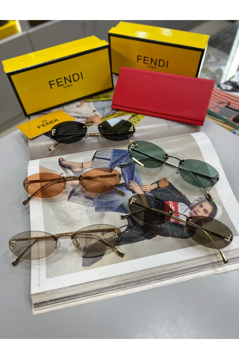 Fendi Коричневые солнцезащитные очки 