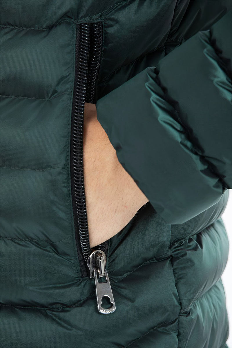 Moncler Мужская зелёная куртка logo-patch 