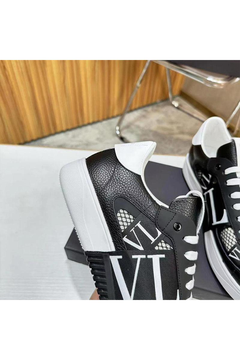 Valentino Кожаные кроссовки VL7N low-top - Black / White