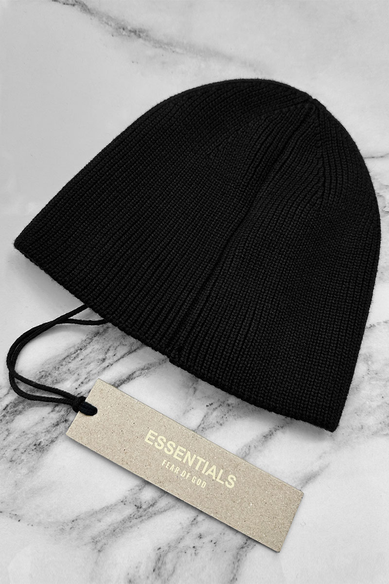 Designer Clothing Чёрная шапка Fear Of God Essentials logo-patch