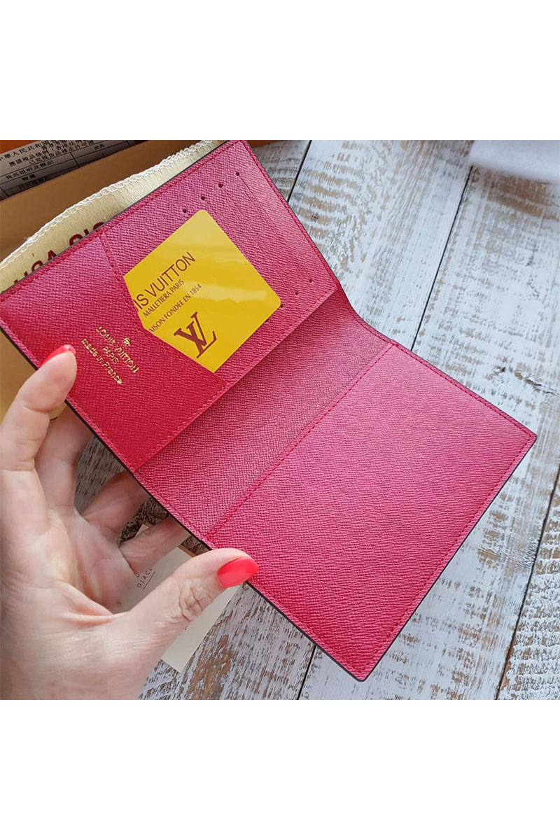 Lоuis Vuittоn Кожаная обложка на паспорт Monogram 10х14 см