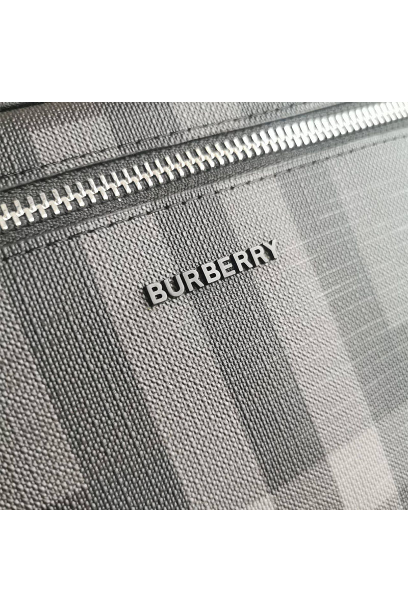 Burberry Кожаная сумка на пояс Cason 30x18 см
