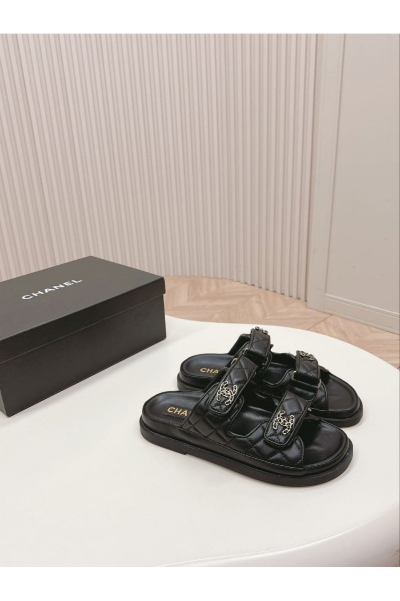 Chаnеl Женские кожаные сандалии чёрного цвета