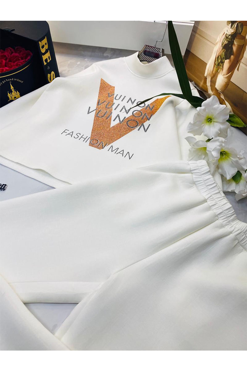 Lоuis Vuittоn Женский брендовый костюм белого цвета 