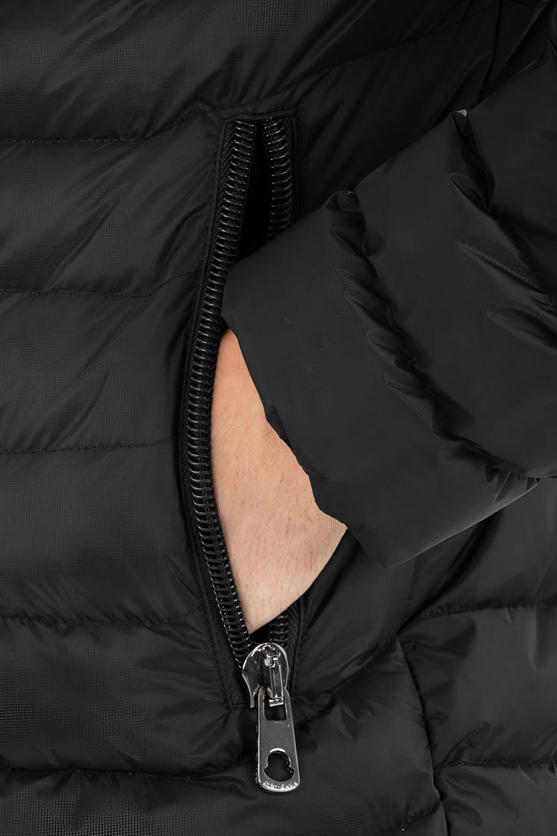 Moncler Мужская чёрная куртка logo-patch