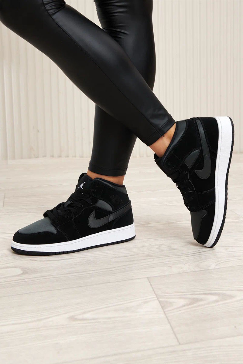 Nike Женские кроссовки Dunk High - Black / White