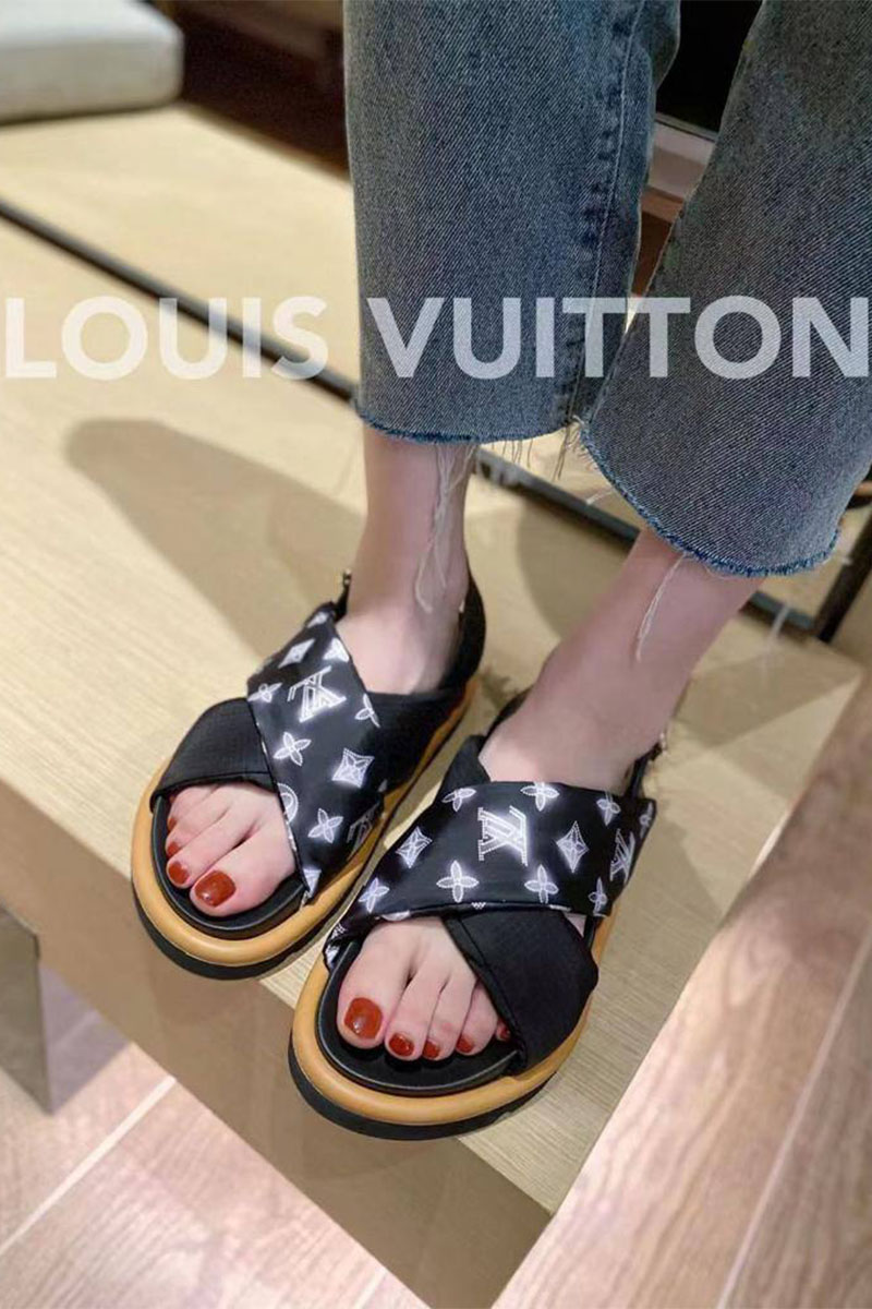 Lоuis Vuittоn Брендовые женские сандалии чёрного цвета