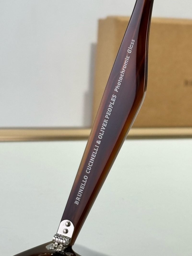 Designer Солнцезащитные очки Oliver Peoples Capannelle