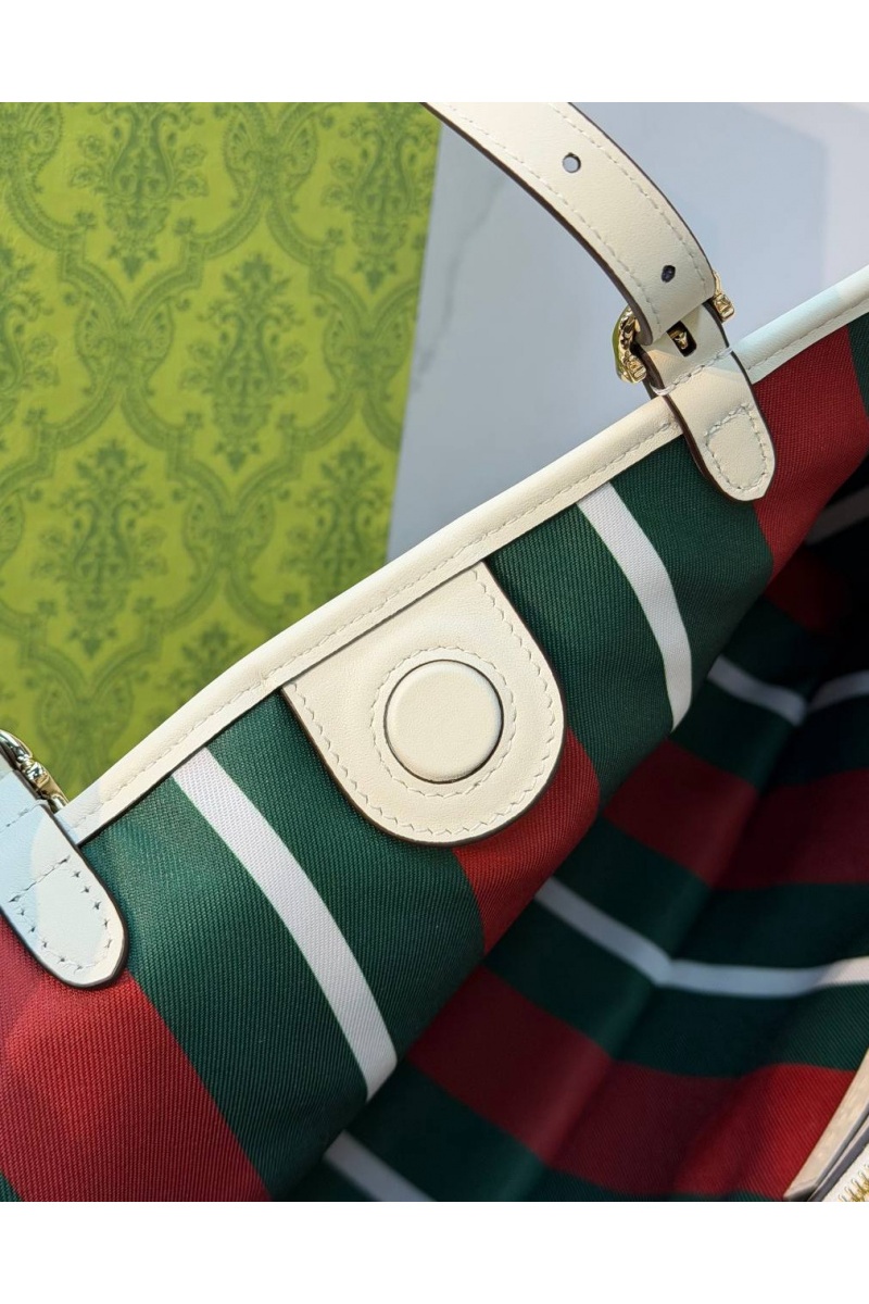 Gucci Кожаная сумка GG Emblem premium 38x25x15 см