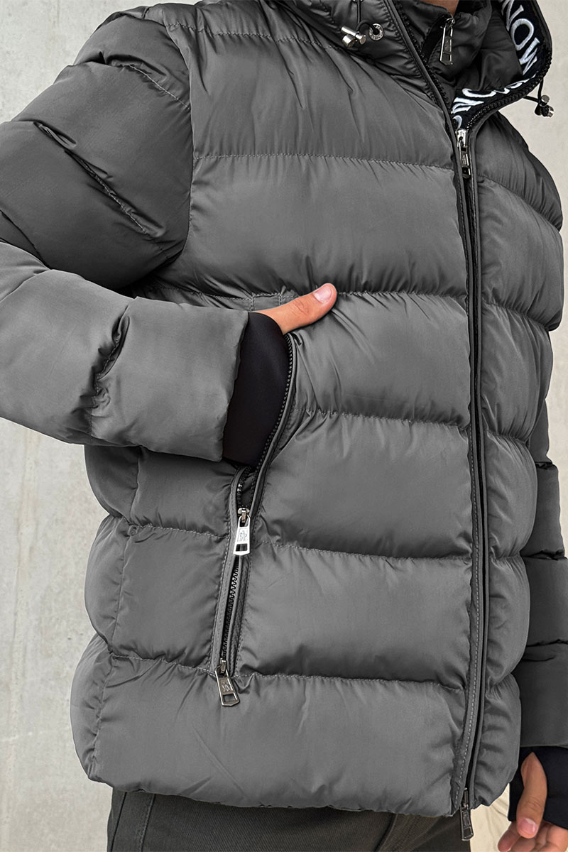 Moncler Утеплённая куртка цвета антрацит logo-patch