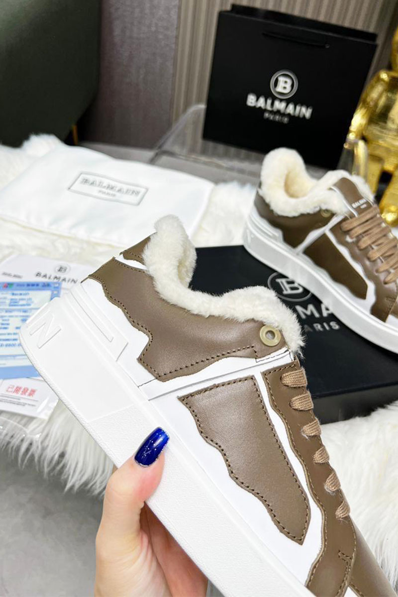 Balmain Кожаные кроссовки с мехом low-top - Beige / White