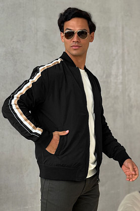 Ветровка чёрного цвета Coltrane