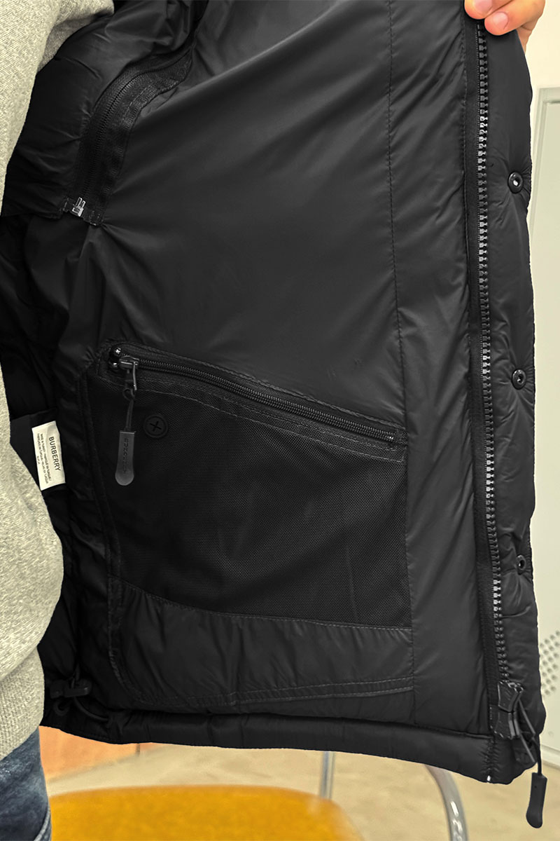 Burberry Чёрная куртка со съёмными рукавами Lockwell logo-patch