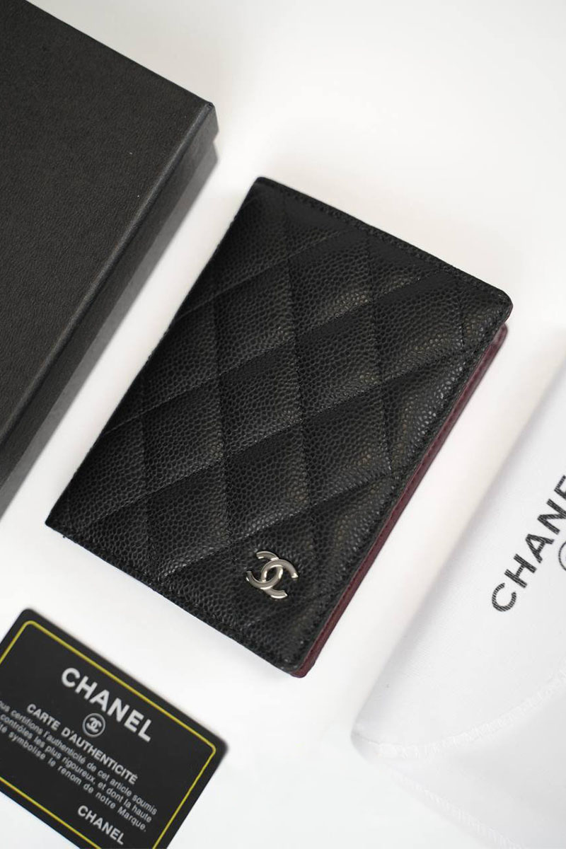 Chаnеl Кожаная обложка на паспорт quilted 14.5x10 см