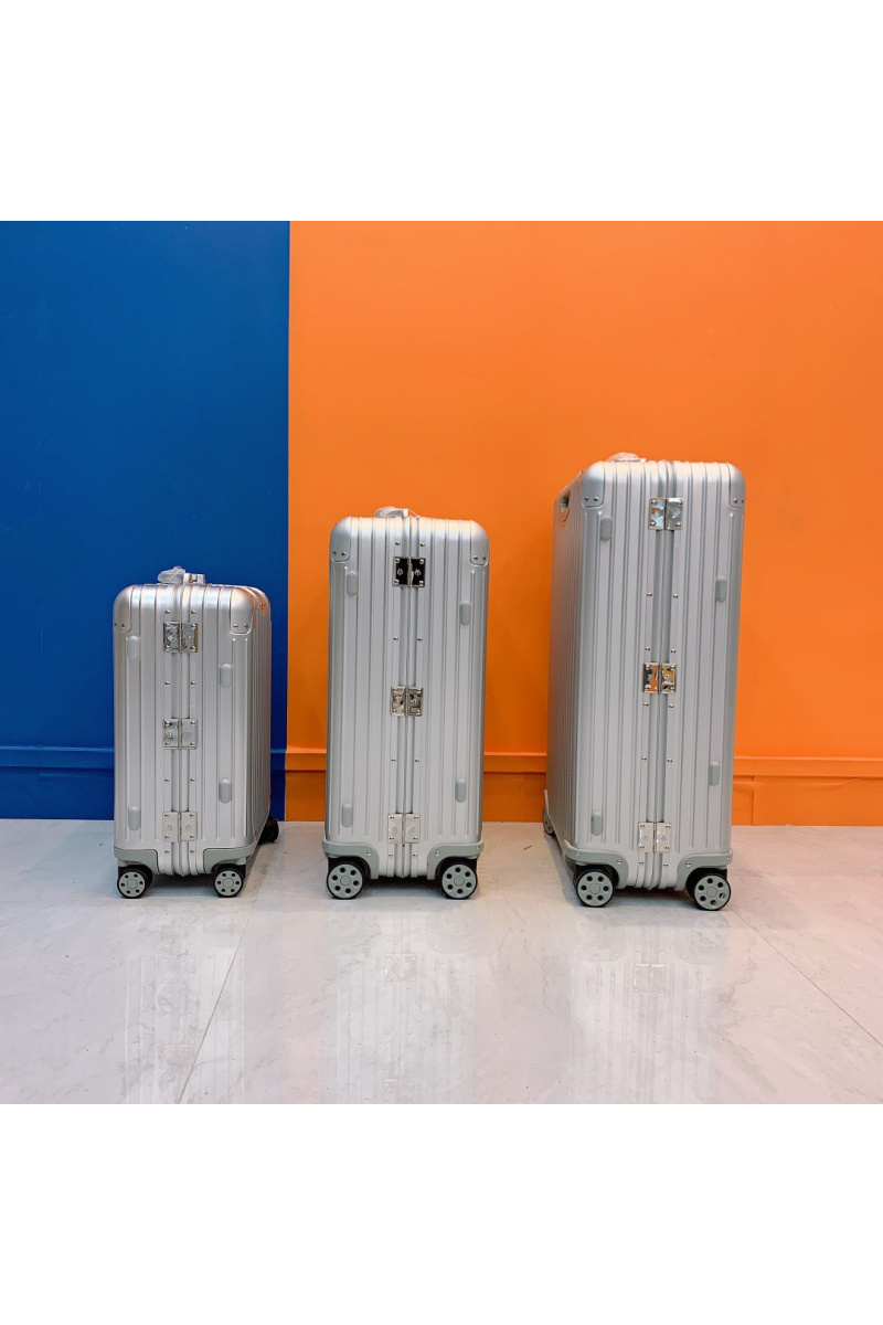 Rimowa Чемодан Aluminum L Premium 76x50x27 см