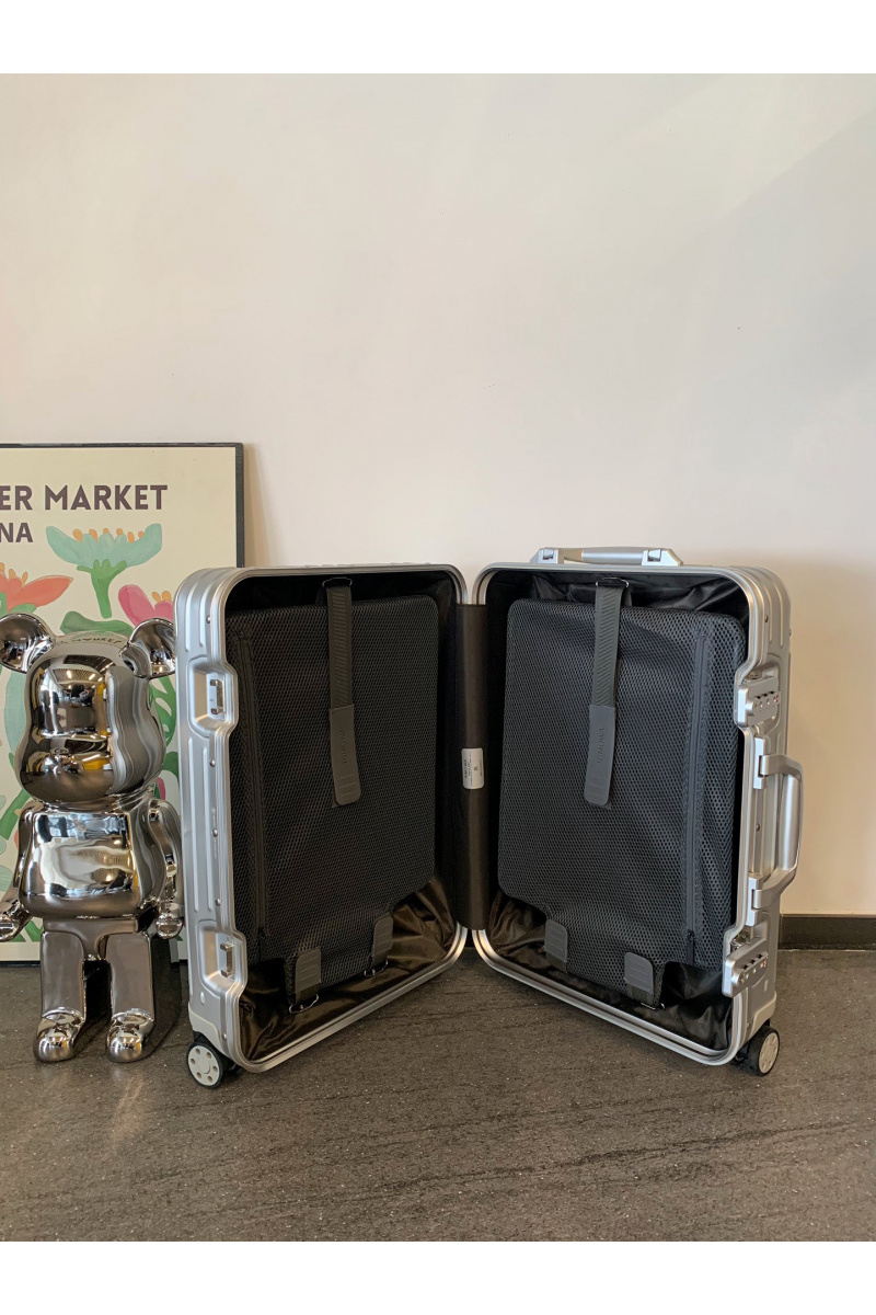 Rimowa Чемодан Aluminum S Premium 54x36x23 см