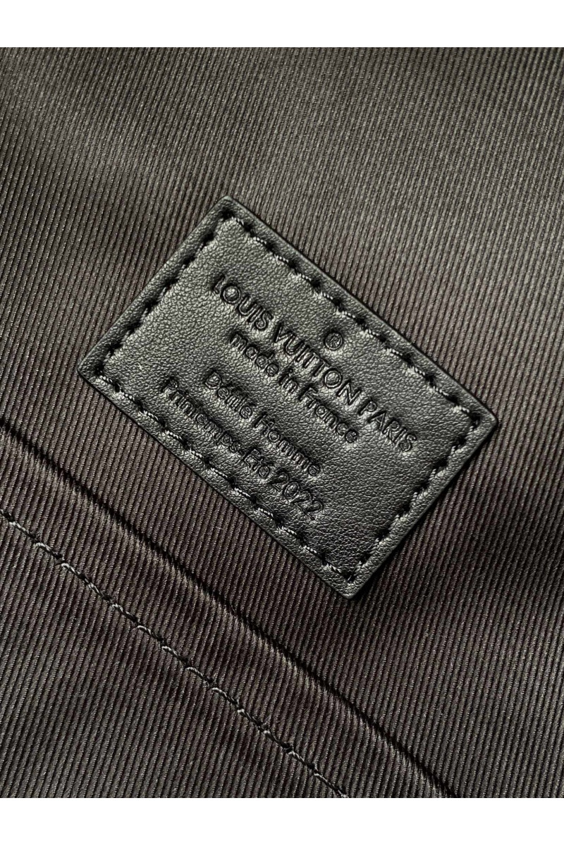 Lоuis Vuittоn Кожаный рюкзак Racer Shadow Premium 33x41x18 см