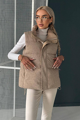 Женская бежевая жилетка premium