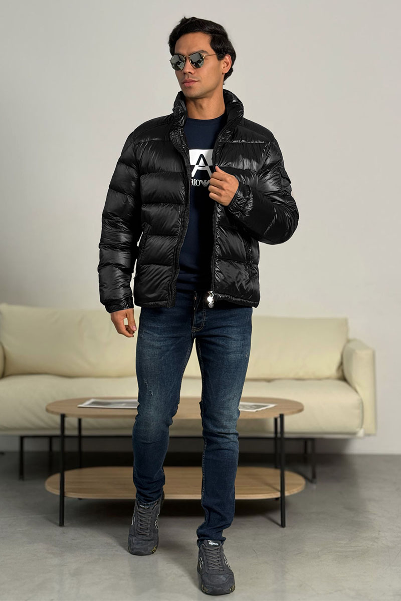Moncler Чёрный пуховик Maya logo-patch