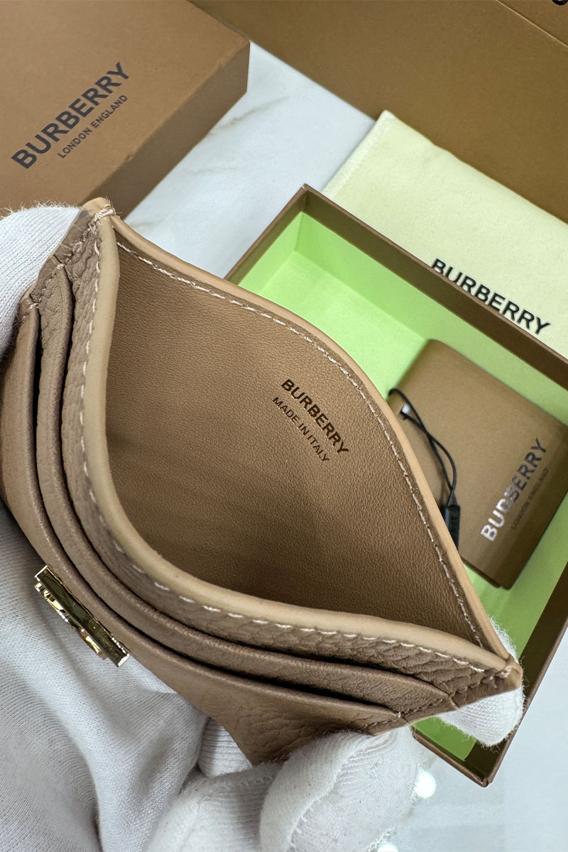 Burberry Кожаный кардхолдер Premium 10x7 см