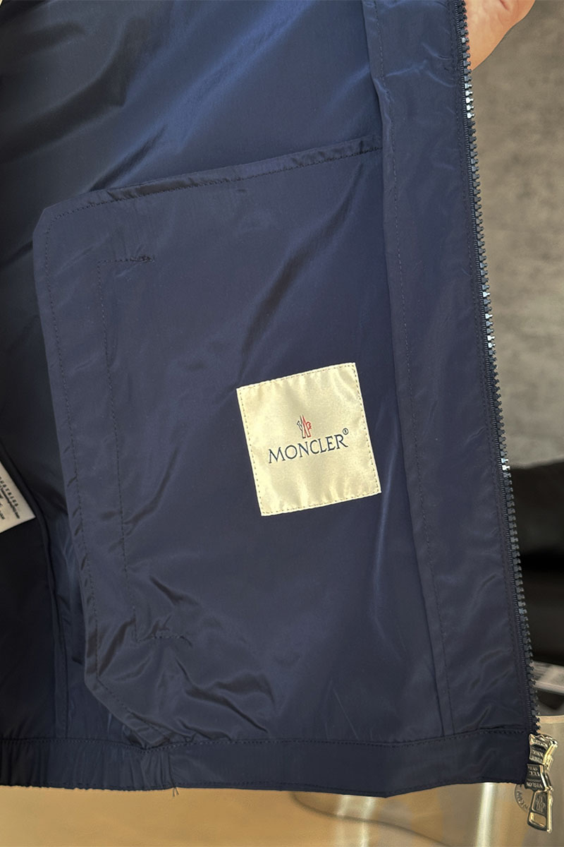 Moncler Тёмно-синяя ветровка Mira logo-patch