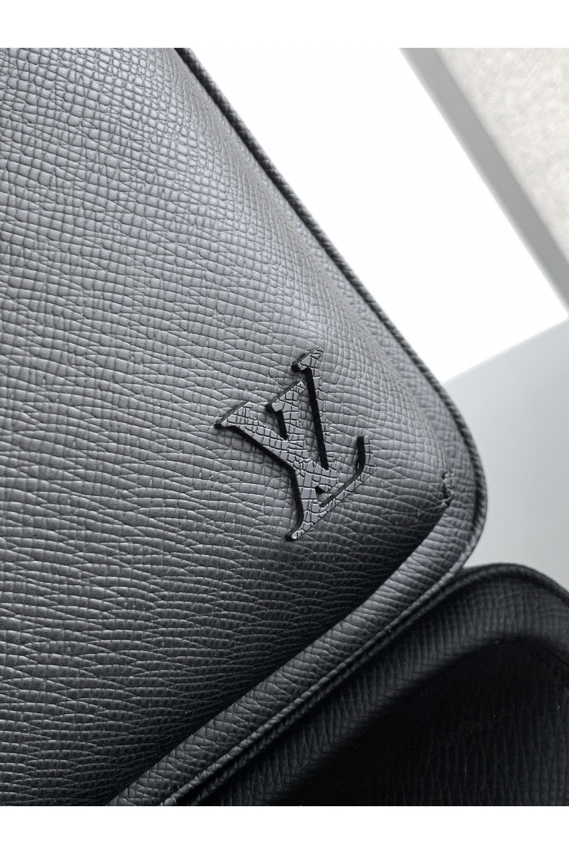 Lоuis Vuittоn Кожаная сумка Avenue Sling Premium 31x20x7 см