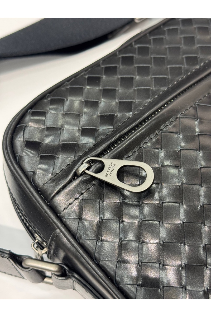 Bottega Veneta Кожаная сумка Intreccio premium 27x24x7 см