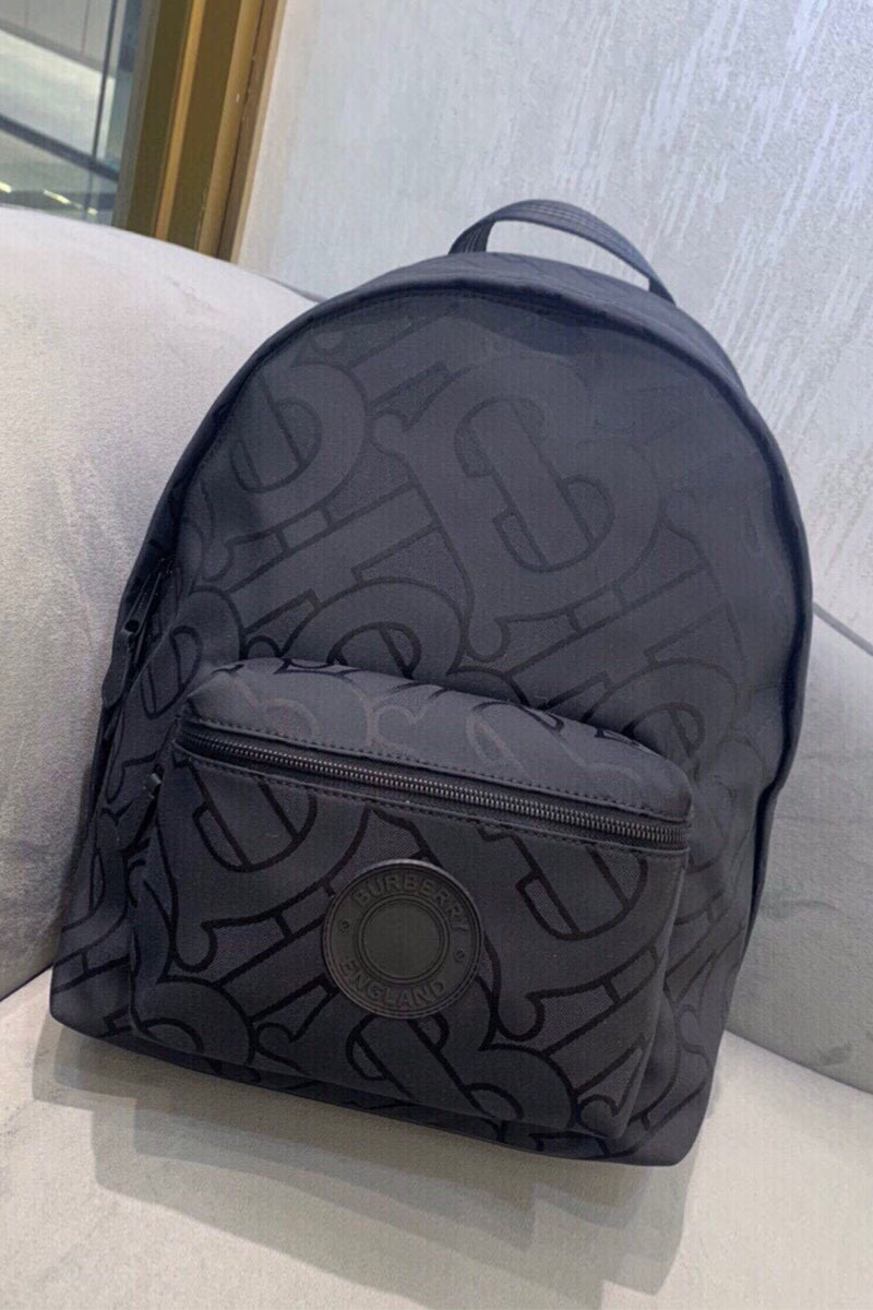 Burberry Рюкзак чёрного цвета TB Monogram Premium 30.5x14.5x42.5 см
