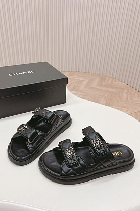 Женские кожаные сандалии чёрного цвета