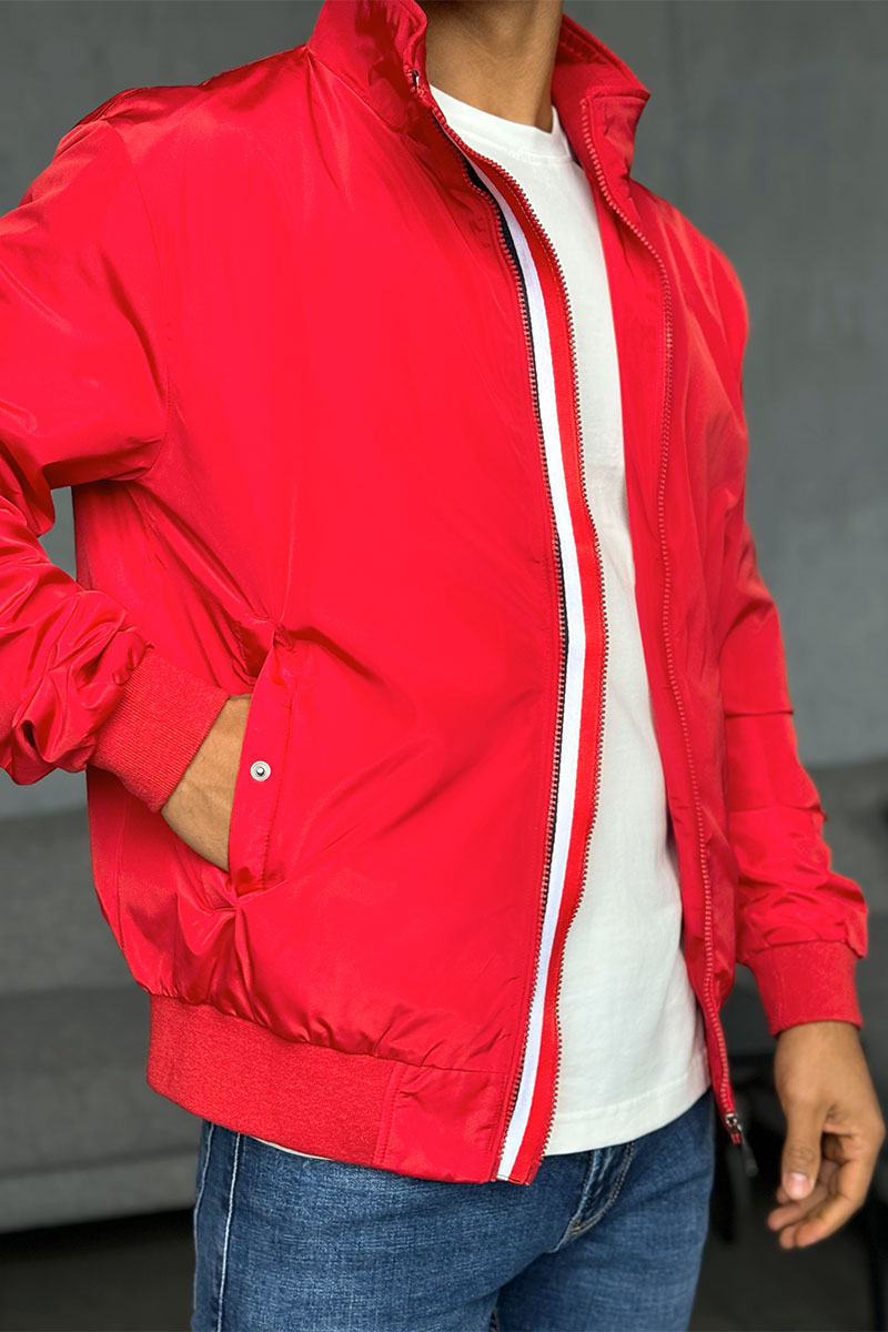 Moncler Мужская ветровка красного цвета logo-patch