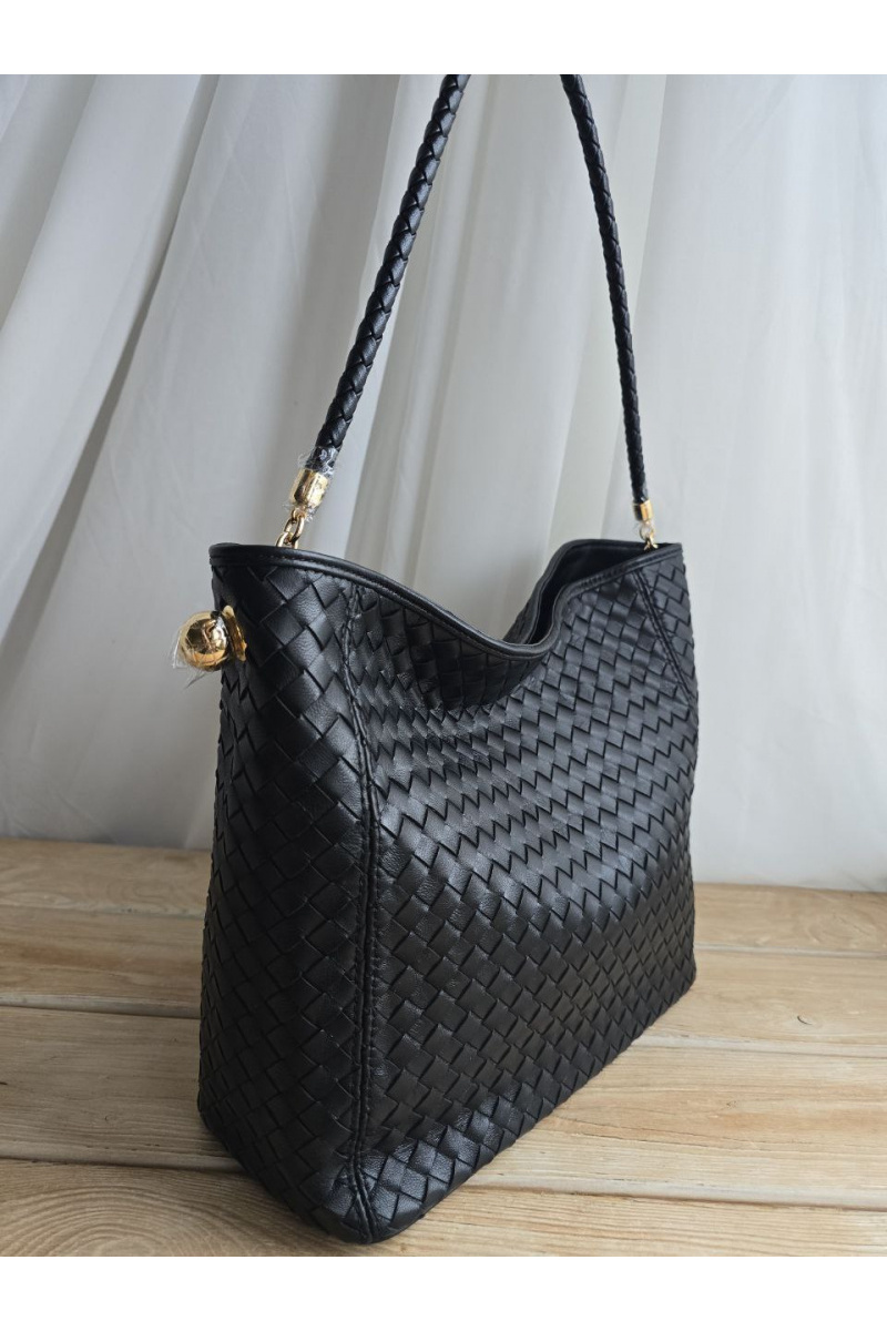 Bottega Veneta Кожаная сумка 33x26 см