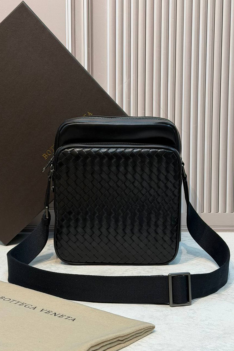 Bottega Veneta Кожаная сумка Intreccio premium 25x22x6 см