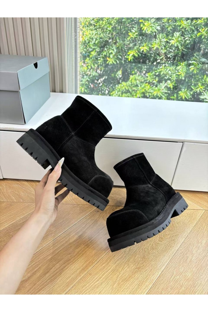 Balenciaga Женские замшевые ботинки с мехом Alaska Fur High Boot Premium - Black