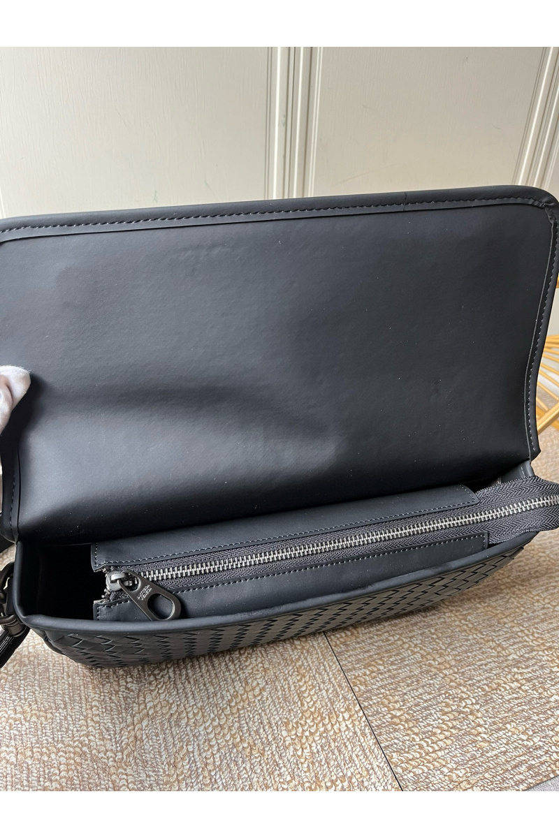 Bottega Veneta Кожаная сумка Premium 30x20x7 см