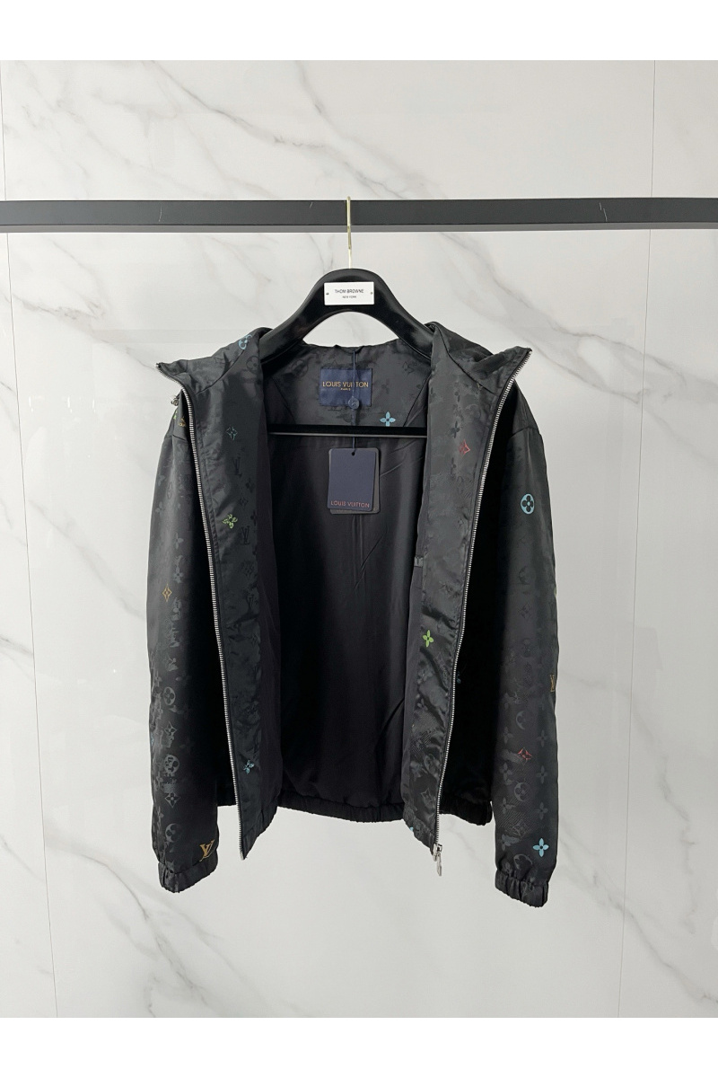 Lоuis Vuittоn Ветровка чёрного цвета Monogram