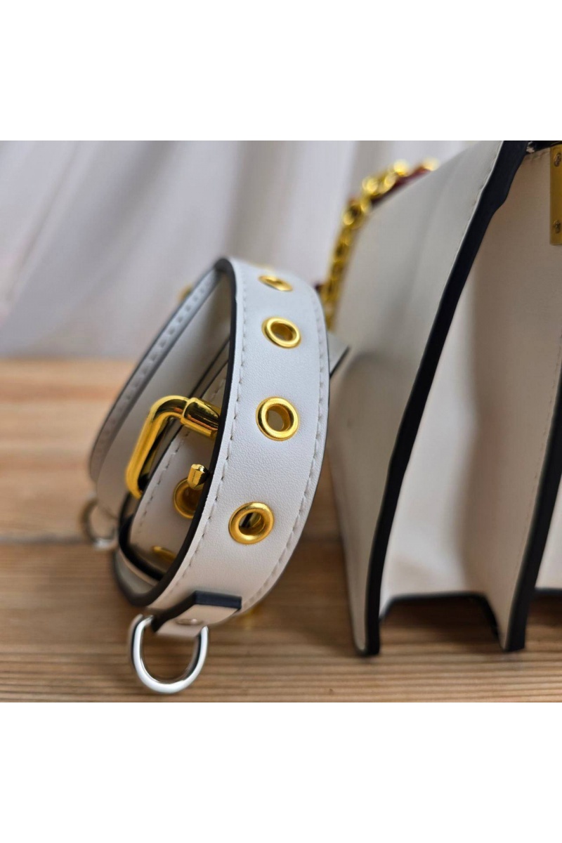 Prada Кожаная сумка Small Soft Sound 23x14 см