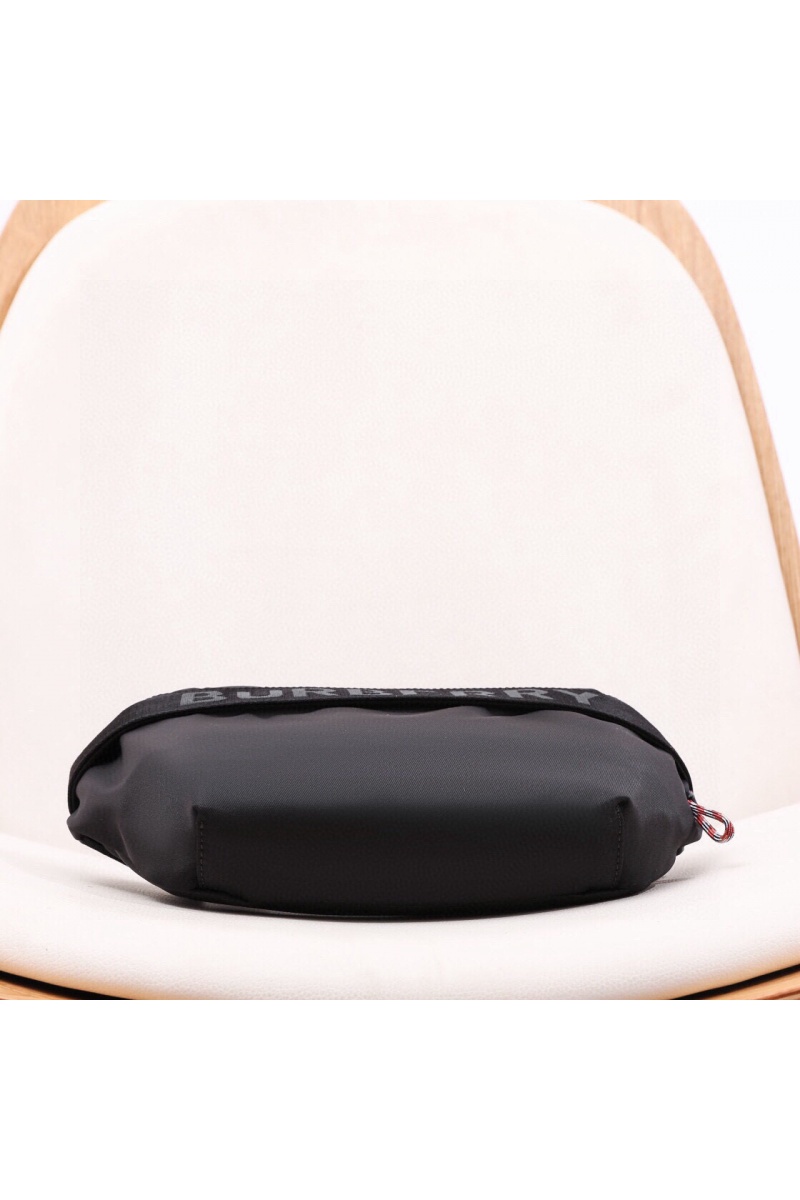 Burberry Чёрная сумка на пояс Sonny Premium 31x7.5x16 см