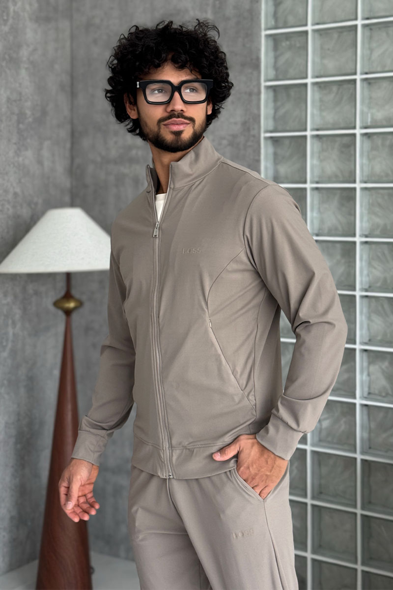 Hugо Воss Кофта на молнии бежевого цвета