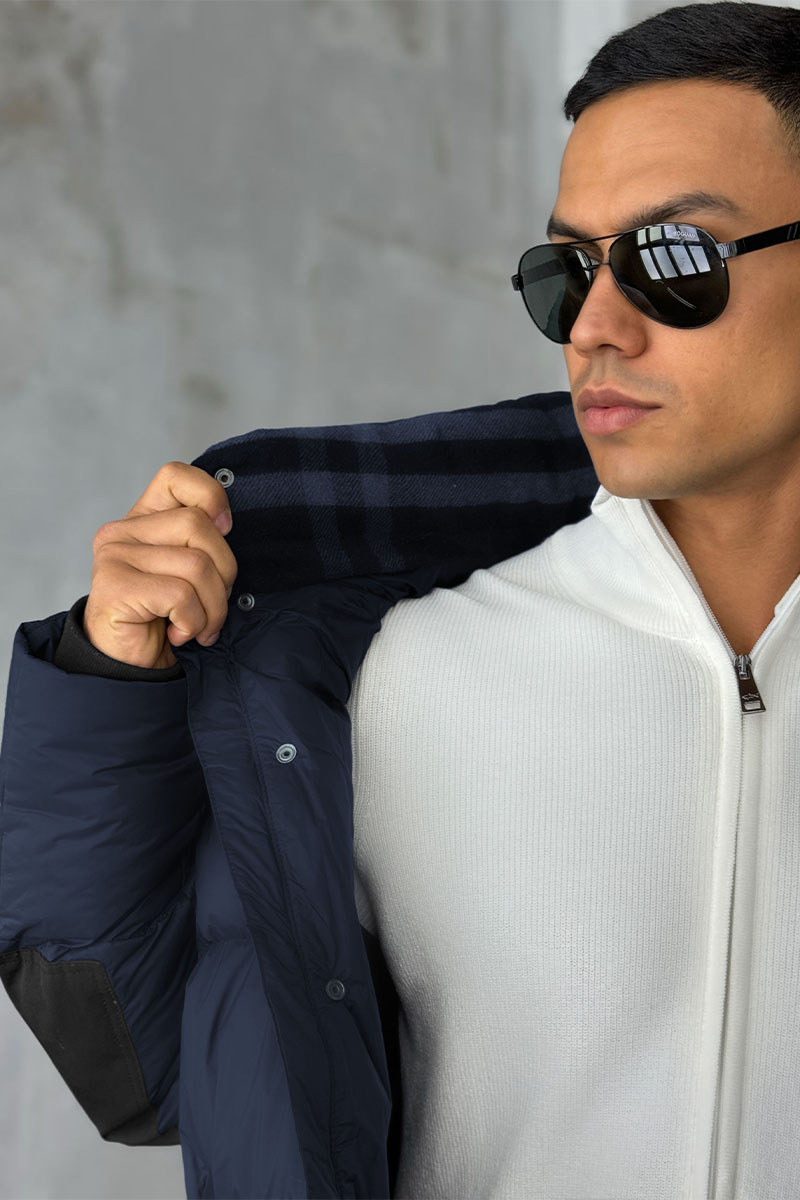 Burberry Тёмно-синий пуховик London England logo-patch
