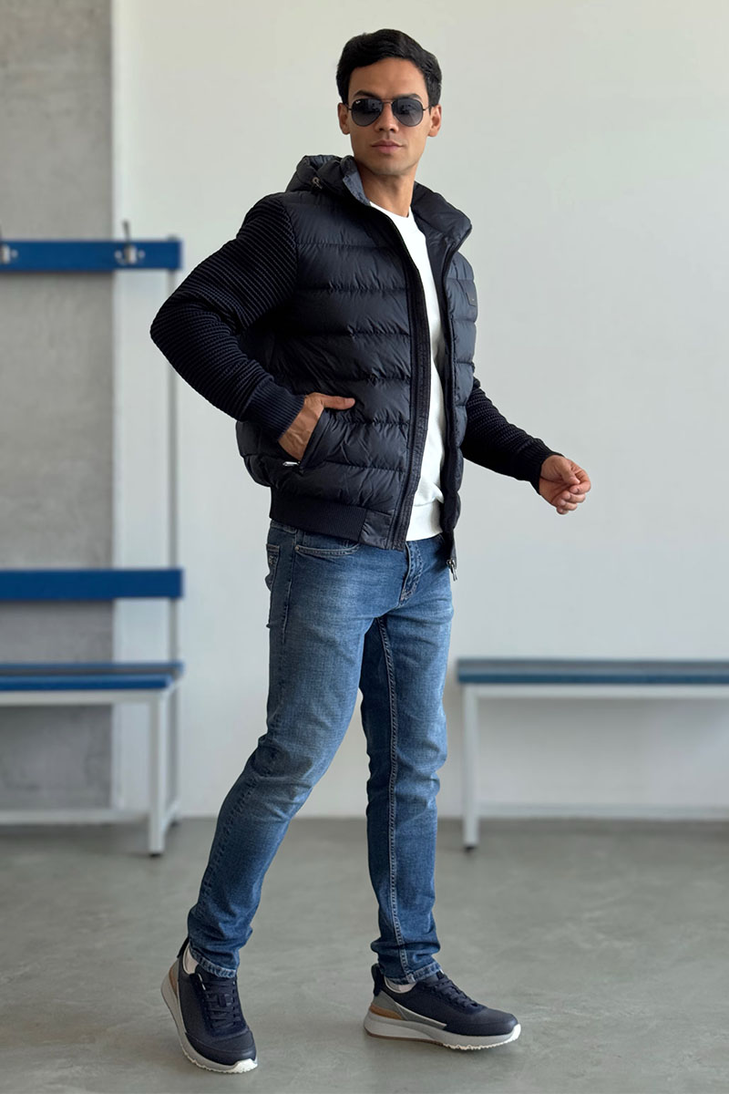 Hugо Воss Тёмно-синяя куртка с вязаными рукавами