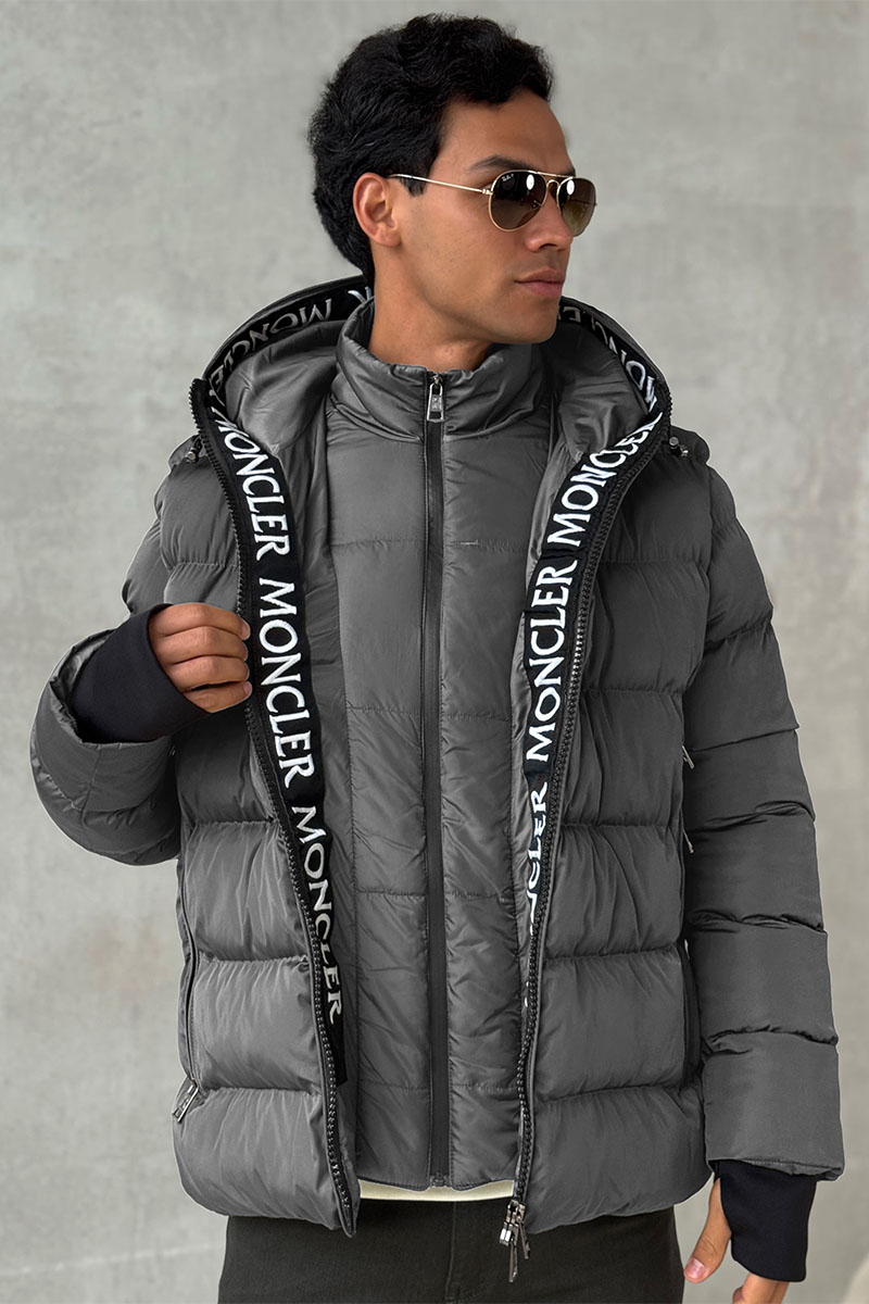 Moncler Утеплённая куртка цвета антрацит logo-patch